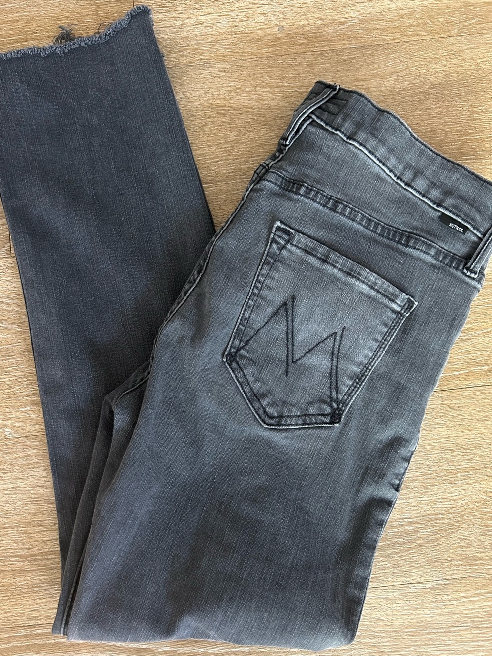 MOTHER The Mid Rise Dazzler Ankle Step Fray Lighting Up Lanterns Jeans Gray 29